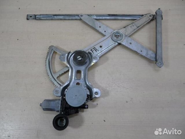 Стеклоподъемник передний правый Toyota Tundra 3UR