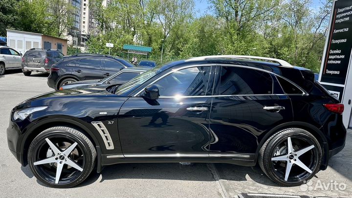 Infiniti QX70 3.7 AT, 2014, 150 000 км