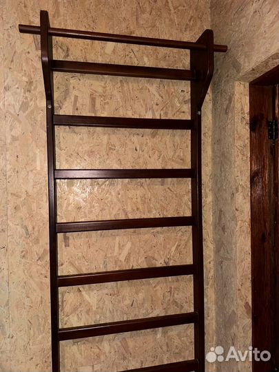 Шведская стенка с турником