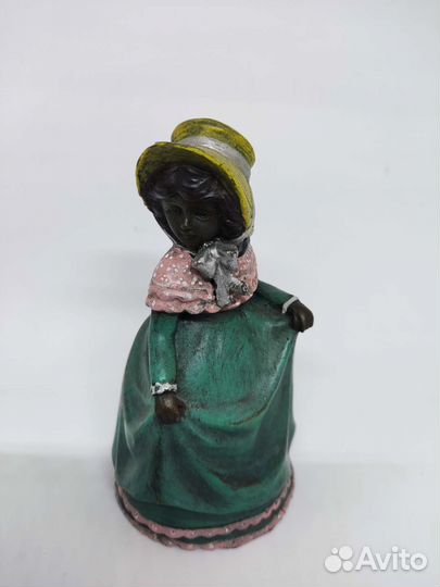 Бронзовый колокольчик -девочка