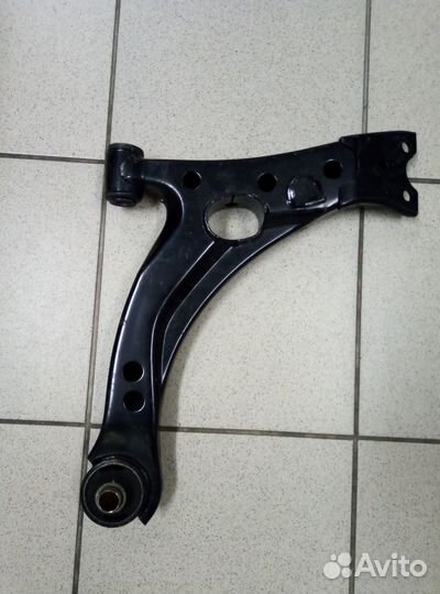 Рычаг подвески поперечный toyota carina J4902003