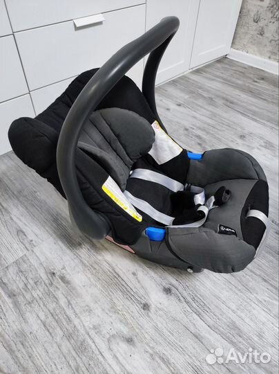 Автолюлька britax romer с базой isofix