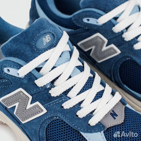 Кроссовки New Balance 2002R 25673