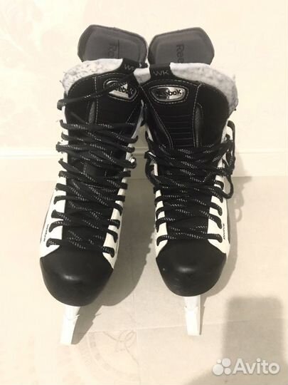 Продаю коньки Reebok white K