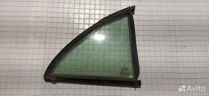 Форточка двери задней правой Mercedes W211