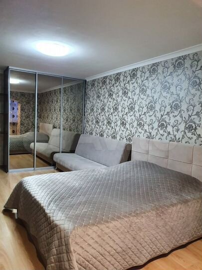 2-к. квартира, 85 м², 2/5 эт.