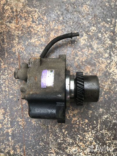 Насос вакуумный Toyota Land Cruiser Prado 150