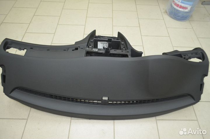 Торпедо панель приборов Шкода Суперб