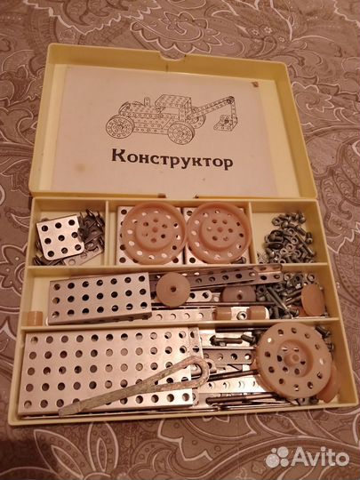 Детский металлический конструктор