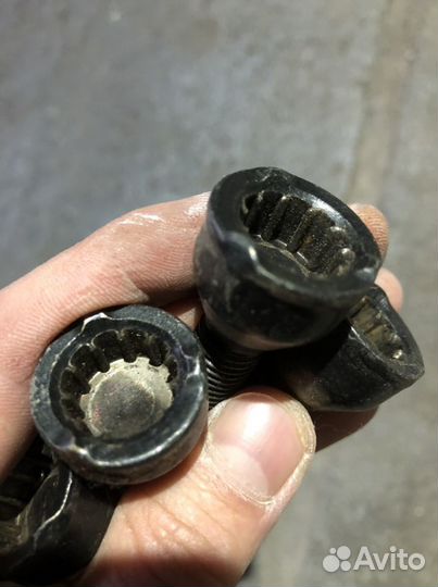 Секретка С болтами бмв Е39