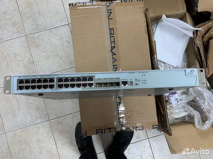 Свитч 24 Порта 10/100/1000