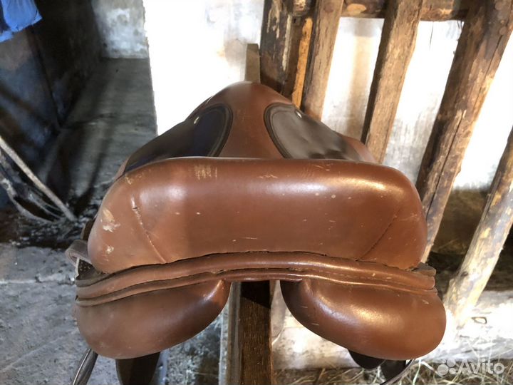 Седло для лошади