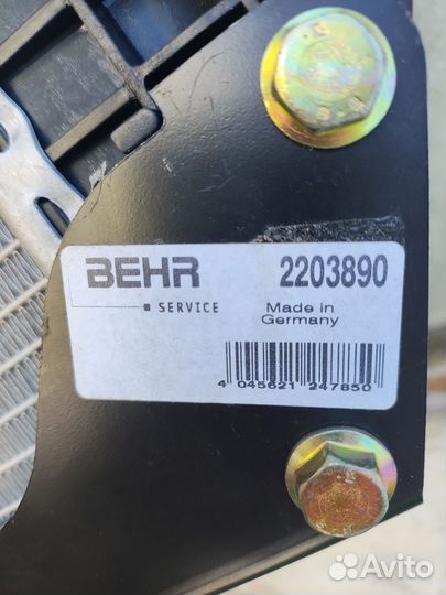 Радиатор на грузовик Мерседес