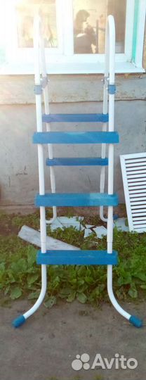 Очень большой бассейн