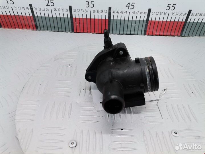 Корпус термостата Ford Mondeo 3 рест. 2006