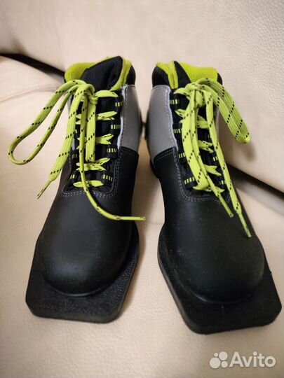 Детские лыжные ботинки decathlon queshua 32р