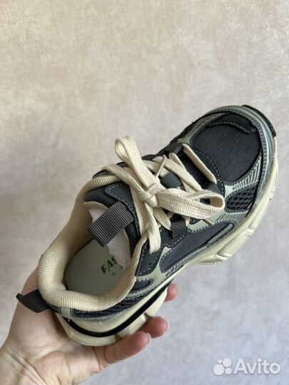 Кроссовки новые 32 (20.5см)