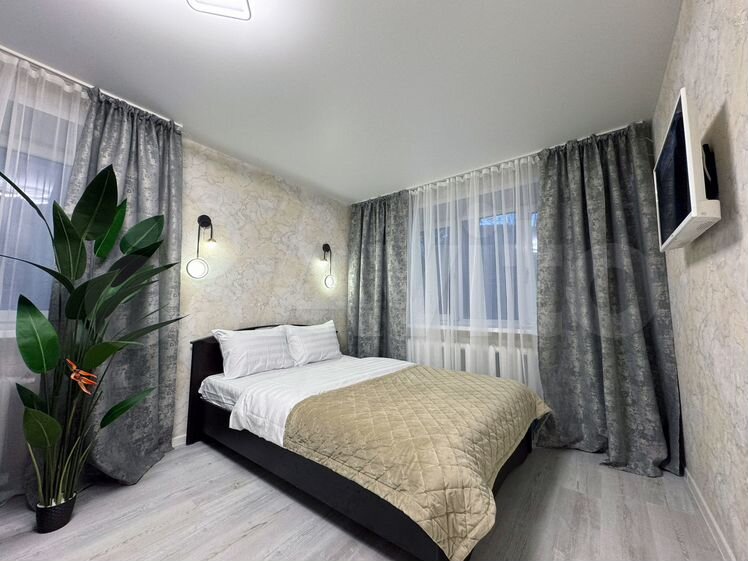 Купить 3-комнатную квартиру, 71.6 м² по адресу Липецк, МЖК м-н, улица Стаханова,
