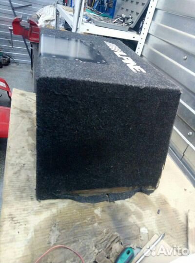 Короб от сабвуфера alpine