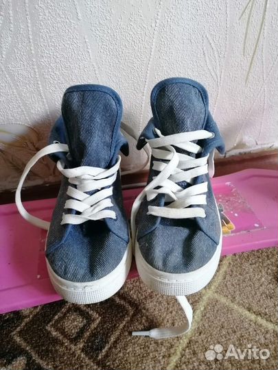 Самокат и кеды для девочки