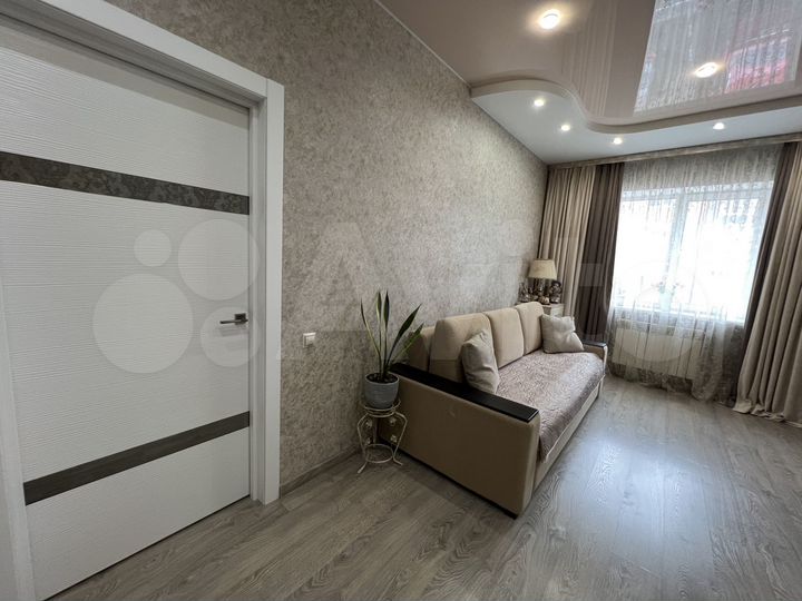 2-к. квартира, 47 м², 1/3 эт.