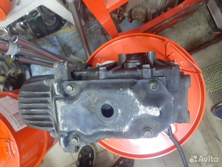 Редуктор заднего моста тойота Rav 4