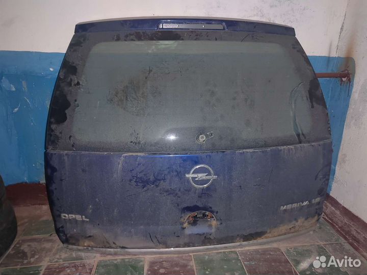 Крышка багажника Opel meriva a