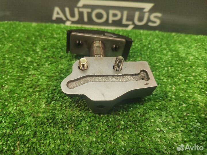 Натяжитель цепи грм Nissan Micra K11E 1.0 CG10