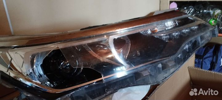 Фары toyota corolla 180