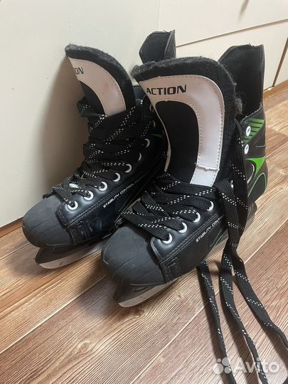 Коньки хоккейные