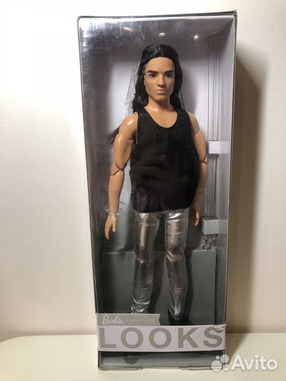 Новые одежда, коробка от индейца Looks 9 HCB79