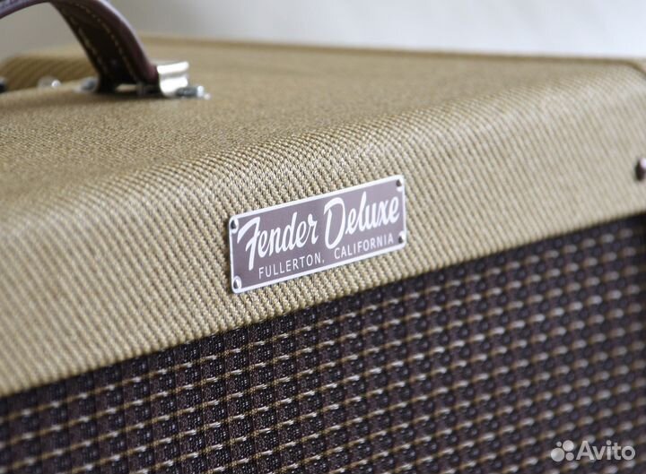 Шильдик для комбика Fender Champ Deluxe Логотип