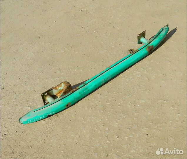 Усилитель бампера передний Felicia (дефект)