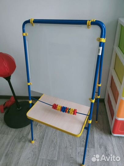 Мольберт для рисования маркером и мелом