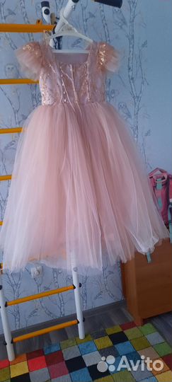 Вечернее платье