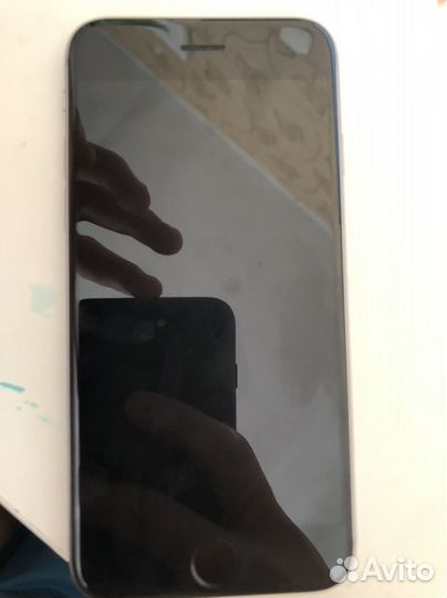 Телефон iPhone 6s