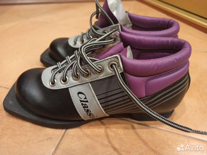 Лыжные ботинки классические