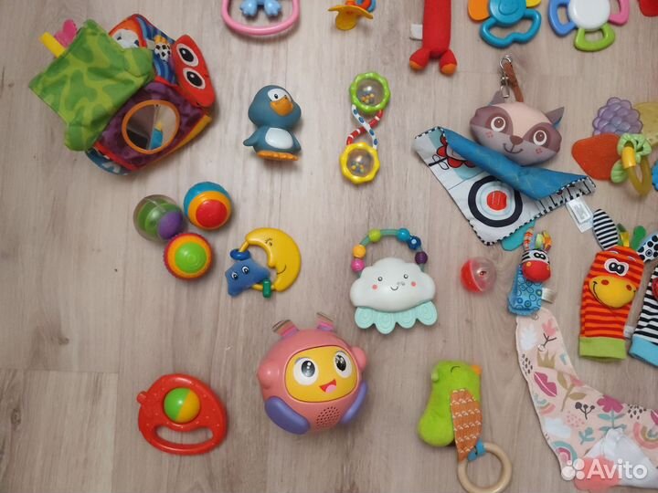Пакет игрушек для малышей от рождения до 1 года