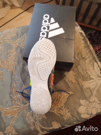 Футзалки adidas
