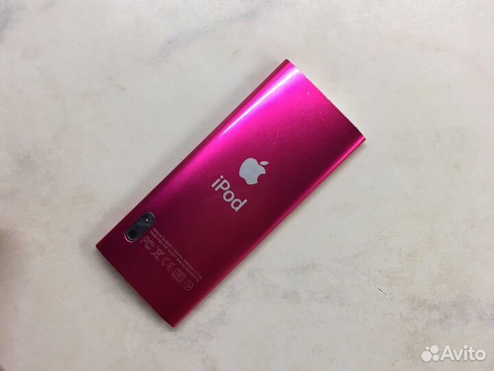 Отличный Плеер iPod nano 5 8 gb в коллекцию