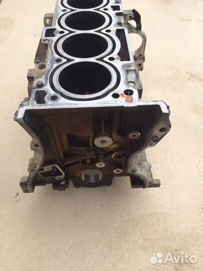 Блок двигателя Mitsubishi Outlander XL 2.0 4B11