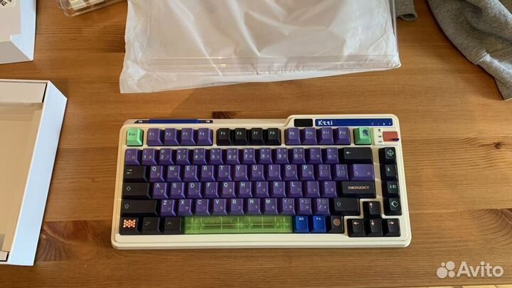 Новая кастомная механическая клавиатура Evangelion