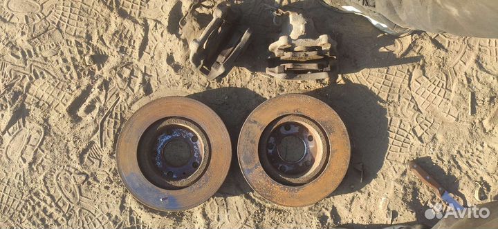 Тормозные диски Фольксваген Пассат Б5