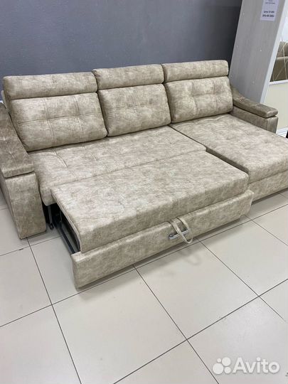 Диван с оттоманкой