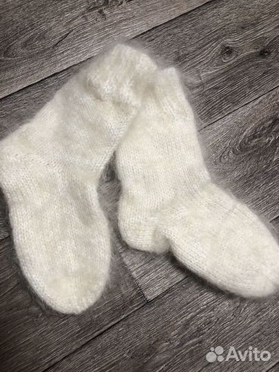 Носки пуховые белые