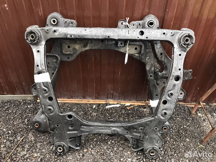 Подрамник Тойота Камри V40