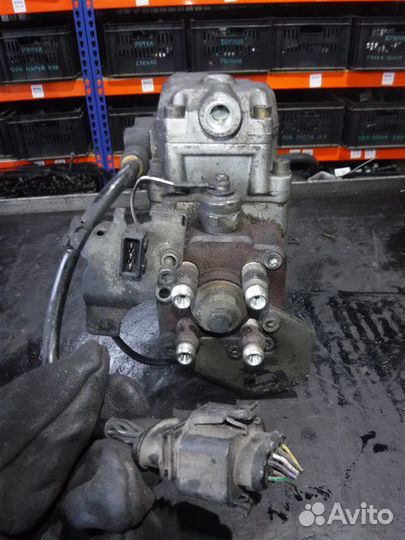 Топливный насос тнвд Volkswagen Golf