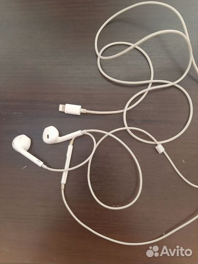 Наушники earpods