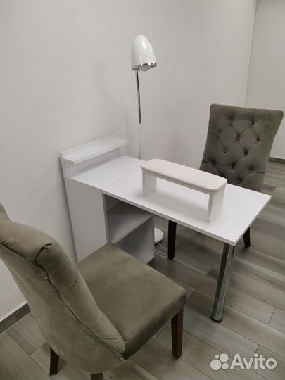 Подлокотник для маникюра