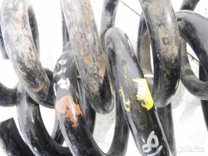 Пружина передняя